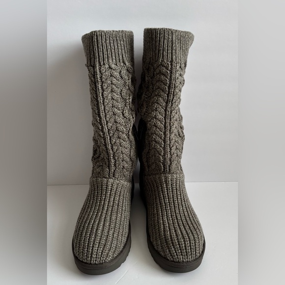 UGG Gray Classic Cardi Cabled Knit Boots Size 10 NEVER WORN - Picture 3 of 14
